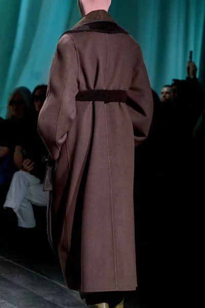 Look 103